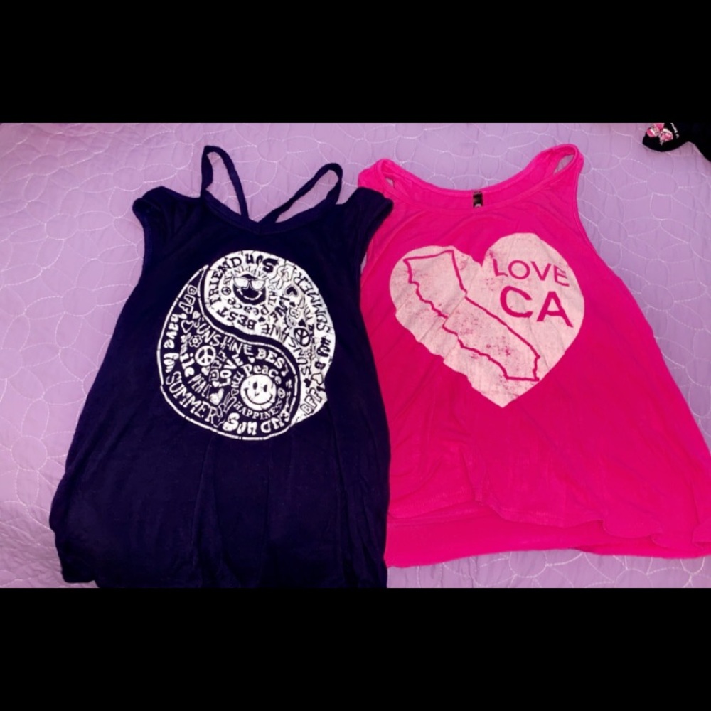 GIRLS CUTE REVALATION TANKS SIZE M